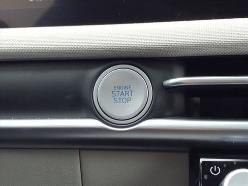 Used 2025 Hyundai Tucson Limited image 16