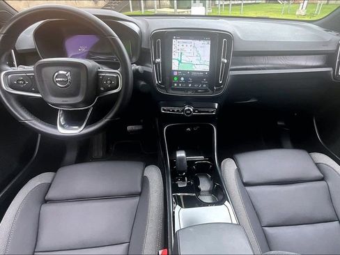 Used 2023 Volvo C40 Recharge Core w/ Climate Package AWD/4WD image 20