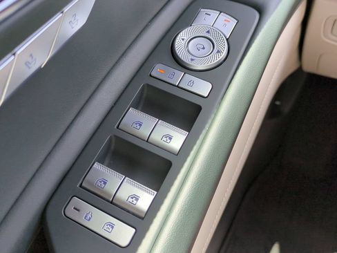 Used 2025 Genesis GV80 3.5T Prestige AWD/4WD image 23