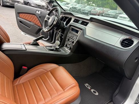 Used 2012 Ford Mustang GT Premium w/ Comfort Pkg RWD image 27