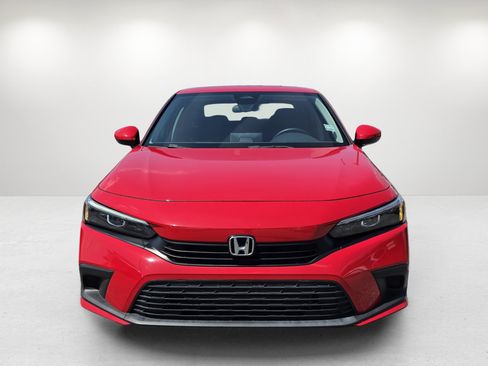 Used 2022 Honda Civic EX image 2