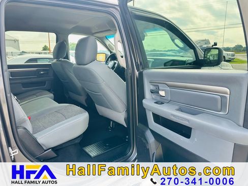 Used 2018 RAM 1500 Big Horn image 25
