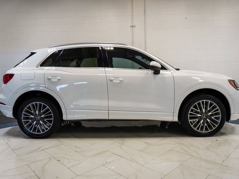 Used 2022 Audi Q3 2.0T Premium image 36