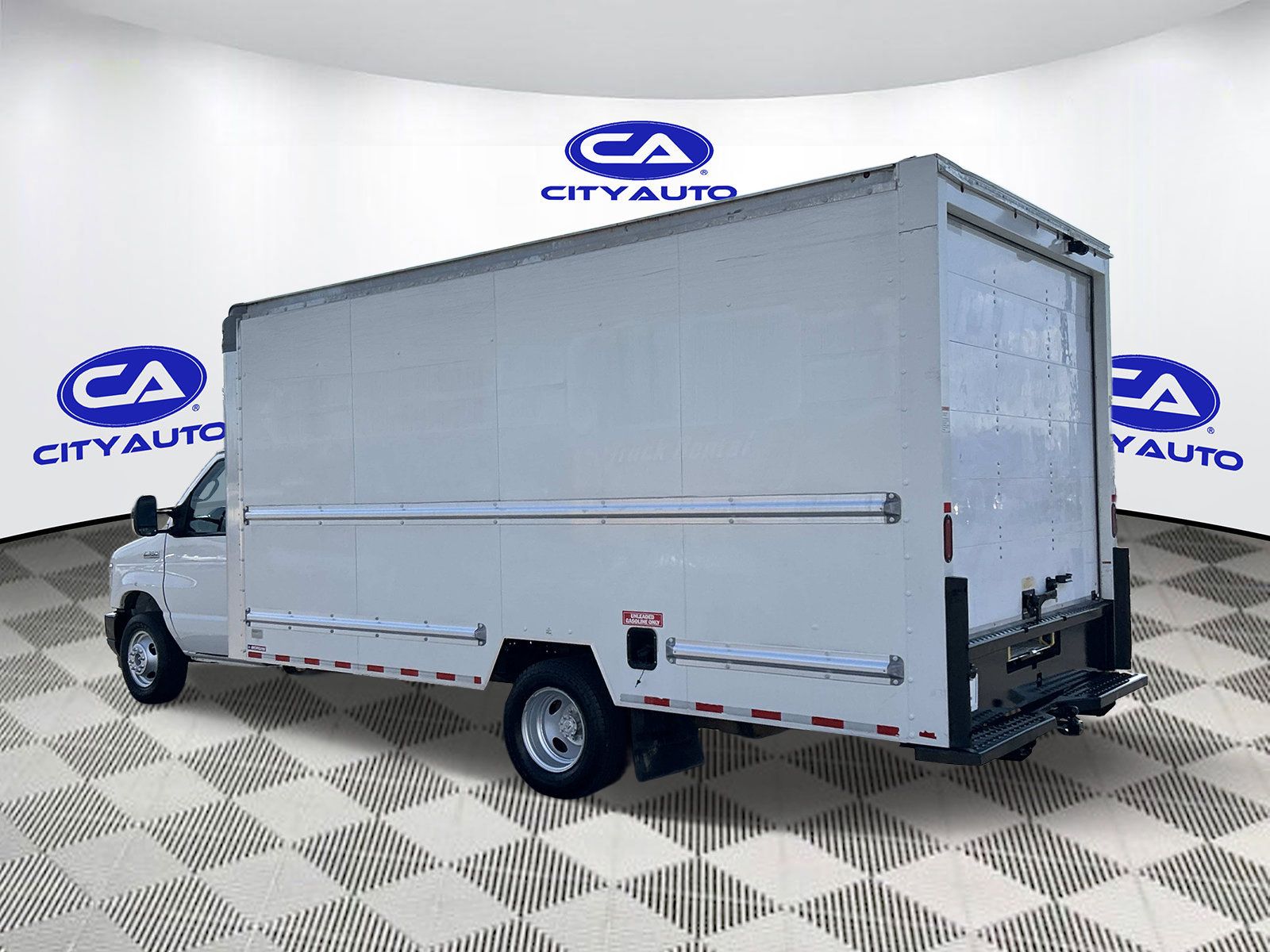 Used 2022 Ford E-350 and Econoline 350 Super Duty RWD image 7