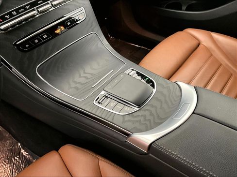 Certified 2022 Mercedes-Benz GLC 43 AMG 4MATIC image 15