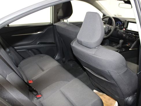 Used 2025 Toyota Camry LE FWD image 27