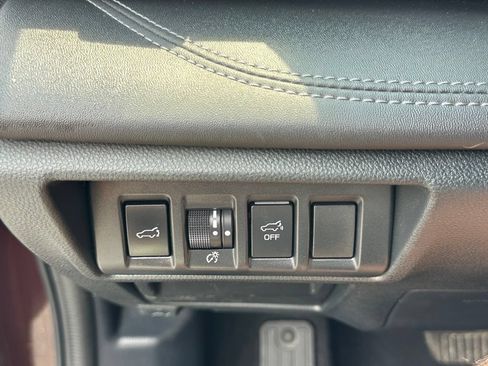 Used 2024 Subaru Outback Limited XT AWD/4WD image 34
