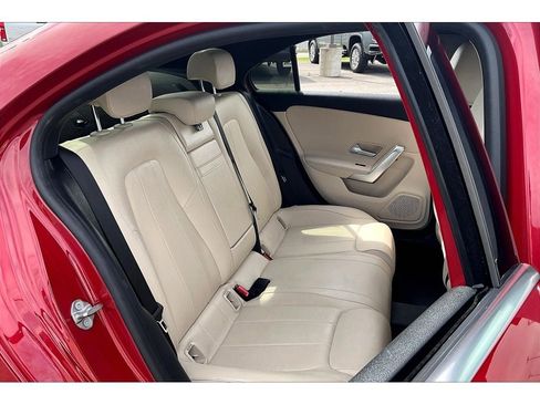Used 2021 Mercedes-Benz A 220 4MATIC image 28