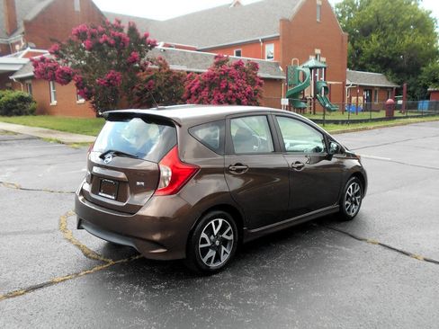 Used 2017 Nissan Versa Note SR w/ SR Tech Package FWD image 6