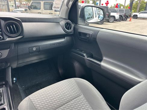 Used 2021 Toyota Tacoma SR RWD image 18