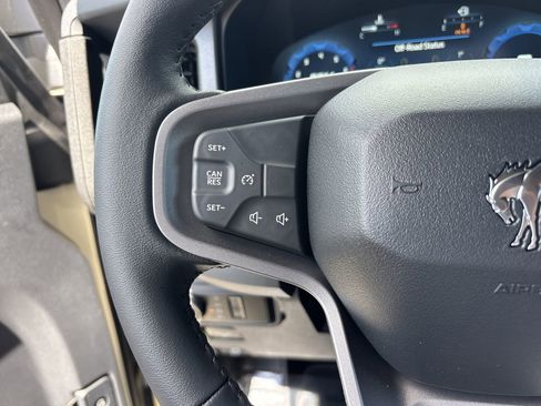 New 2025 Ford Bronco Badlands image 30