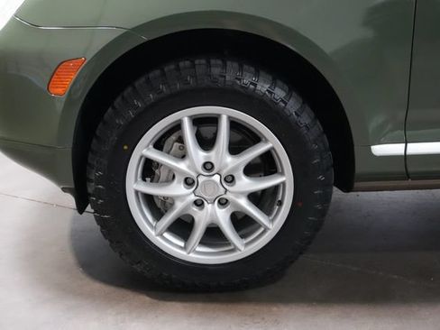 Used 2006 Porsche Cayenne S Titanium Edition AWD/4WD image 11