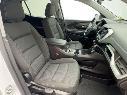 Used 2024 GMC Terrain SLE w/ Driver Convenience Package image 28