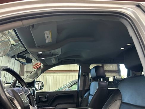 Used 2018 GMC Sierra 1500 SLT w/ SLT Premium Package AWD/4WD image 13