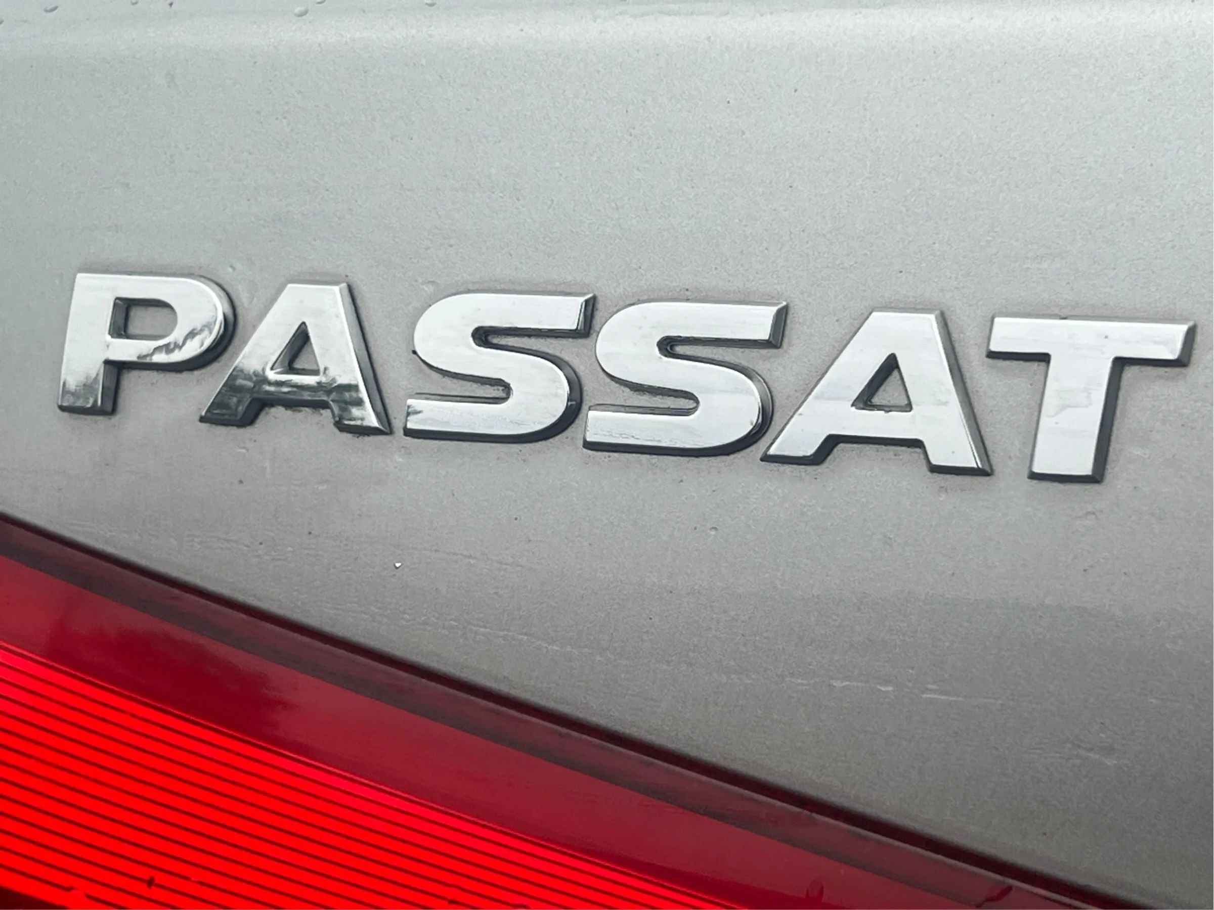 Used 2012 Volkswagen Passat TDI SE FWD image 50
