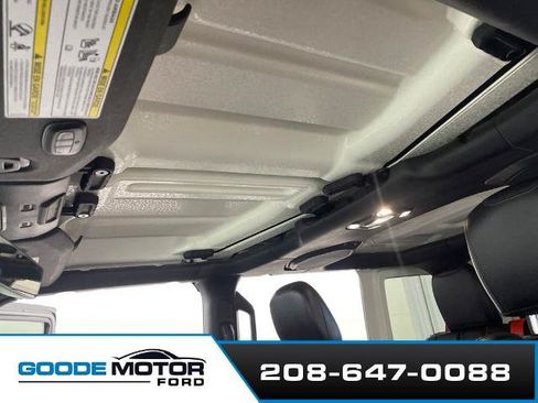 Used 2020 Jeep Wrangler Unlimited Rubicon w/ Quick Order Package 28Y Recon AWD/4WD image 18