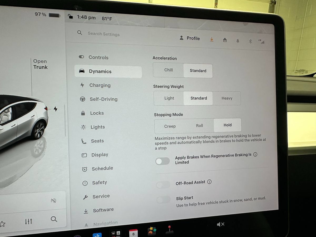 Used 2023 Tesla Model Y AWD image 32