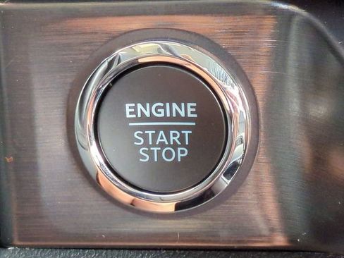 New 2026 Ford F250 Lariat w/ Black Appearance Package image 36