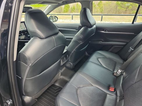 Used 2023 Toyota Camry XLE w/ Navigation Package image 10