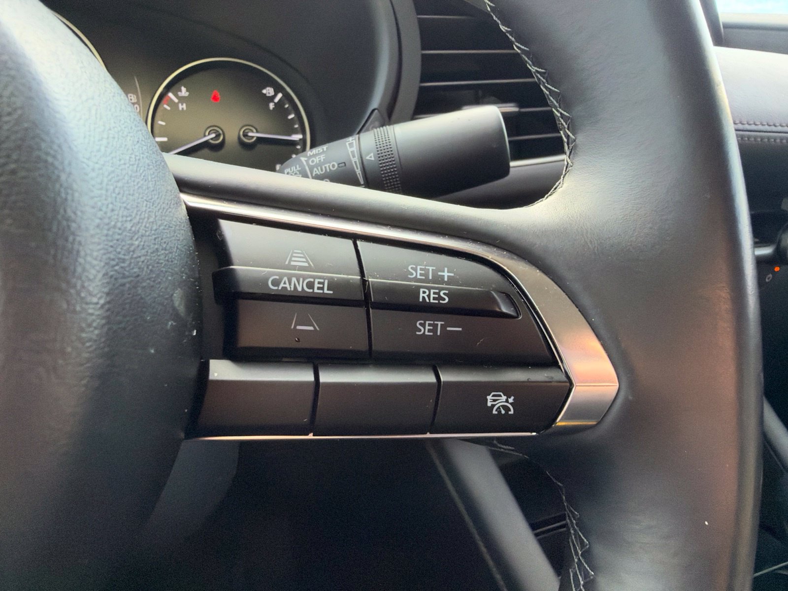 Used 2025 MAZDA MAZDA3 s FWD image 14