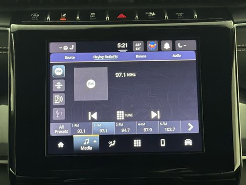 Used 2021 Jeep Grand Cherokee L Laredo image 18