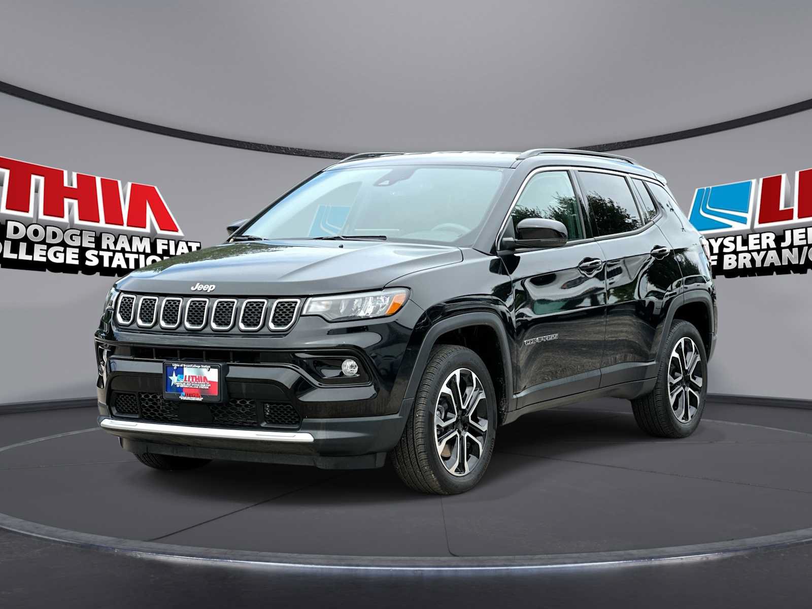 Used 2023 Jeep Compass Limited AWD/4WD image 1