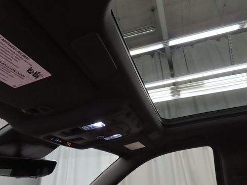 Used 2024 Cadillac Escalade ESV Sport w/ Touring Package AWD/4WD image 36