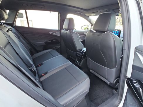 Used 2023 Volkswagen ID.4 S RWD image 11