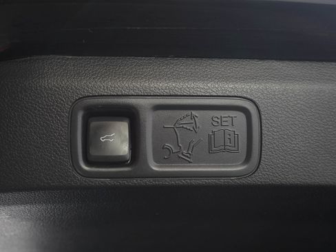 Used 2019 Lincoln Navigator Reserve AWD/4WD image 11