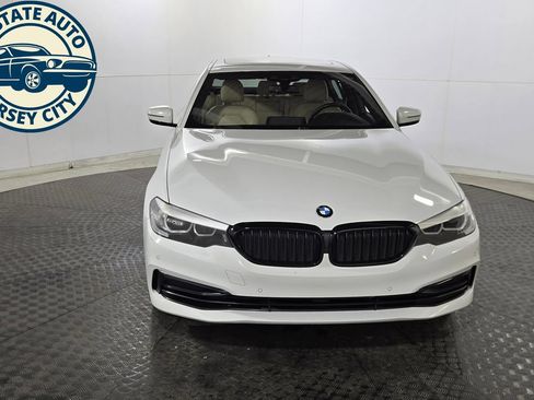 Used 2020 BMW 530i w/ Convenience Package RWD image 2