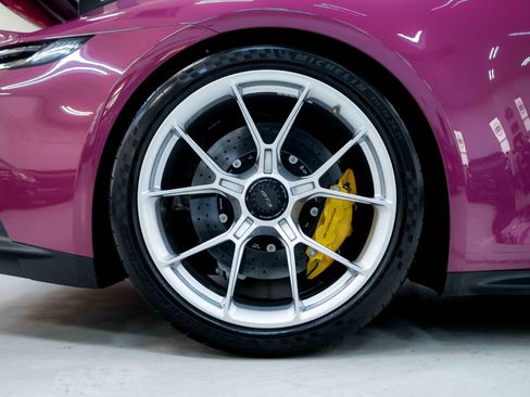 Used 2024 Porsche 911 GT3 image 33