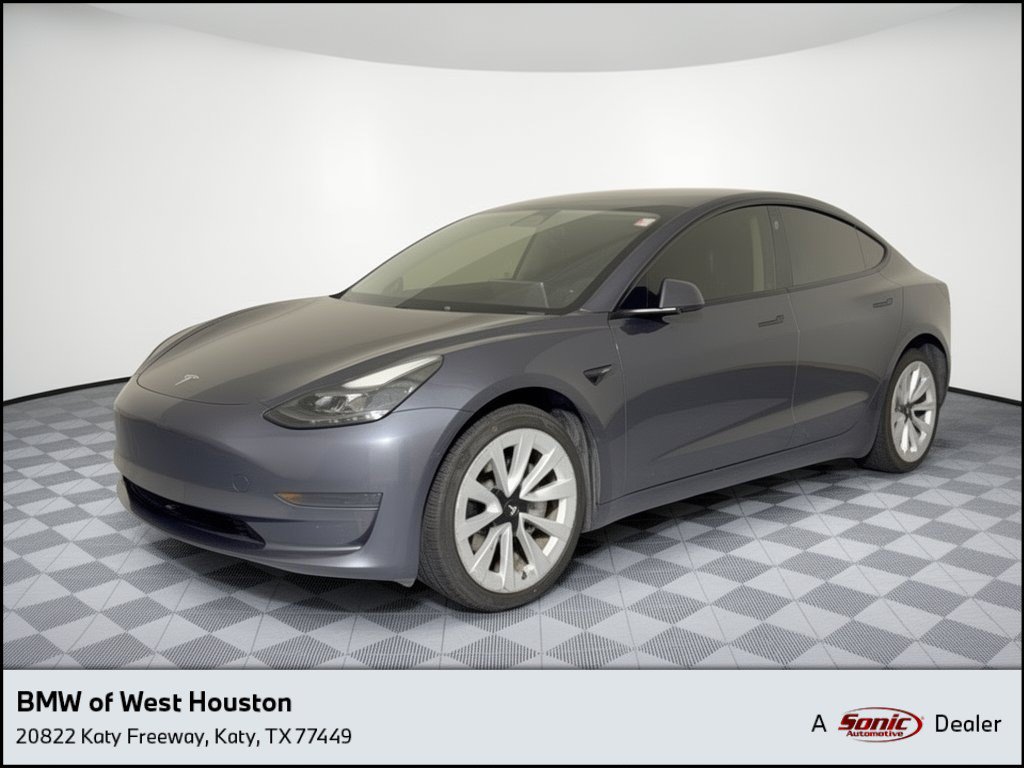 Used 2023 Tesla Model 3 Standard Range RWD image 1