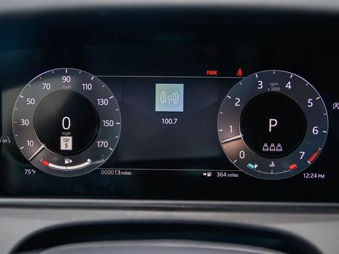 New 2026 Land Rover Range Rover Velar S AWD/4WD image 25