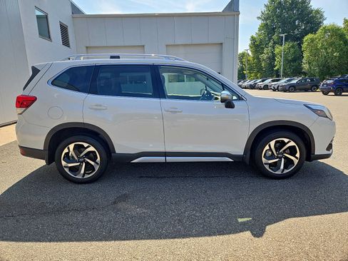 Used 2023 Subaru Forester Touring AWD/4WD image 7