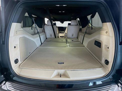 Used 2024 Cadillac Escalade ESV Premium Luxury image 20
