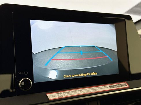 Certified 2025 Toyota Prius Plug-In Hybrid FWD image 25