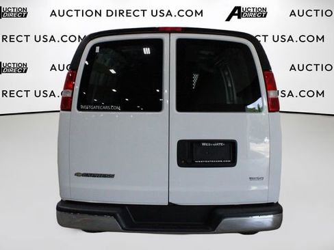 Used 2023 Chevrolet Express 2500 w/ Driver Convenience Package image 6