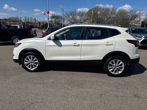 Used 2020 Nissan Rogue Sport SV w/ All-Weather Package AWD/4WD image 4