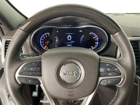 Used 2018 Jeep Grand Cherokee Overland AWD/4WD image 22
