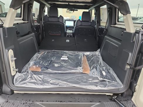 New 2025 Ford Bronco Raptor AWD/4WD image 27