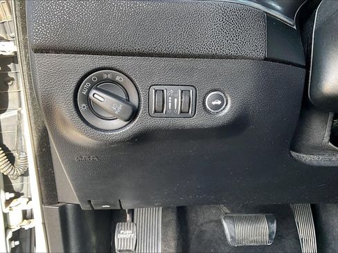 Used 2014 Dodge Charger R/T image 34