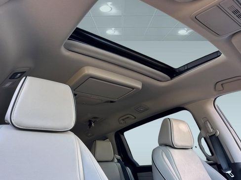 Certified 2025 Honda Odyssey Touring image 15