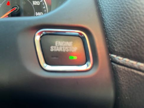 Used 2023 GMC Acadia SLT AWD/4WD image 16