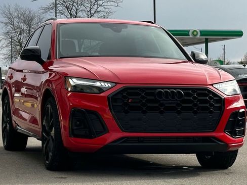 Used 2024 Audi SQ5 Prestige image 14