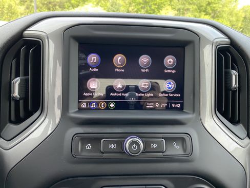 Used 2022 Chevrolet Silverado 1500 Custom AWD/4WD image 25
