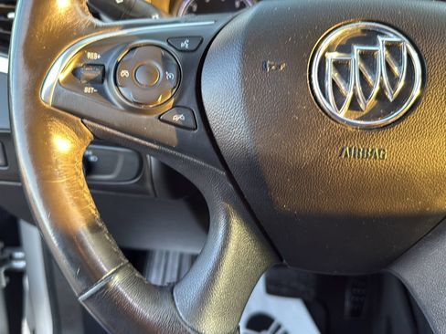 Used 2019 Buick Enclave Essence FWD image 14