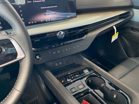 New 2025 Nissan Murano SL image 17