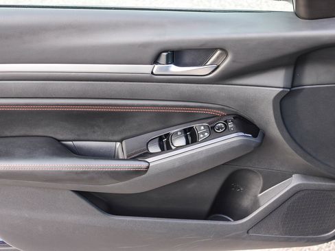 Used 2023 Nissan Altima 2.5 SR image 21