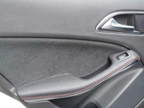 Used 2019 Mercedes-Benz GLA 45 AMG 4MATIC image 32