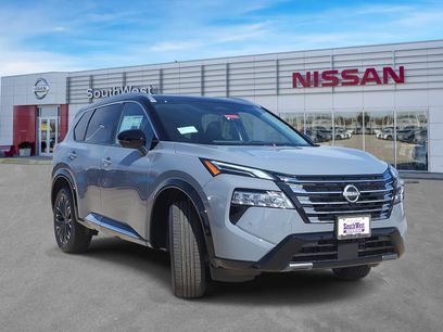 New 2026 Nissan Rogue Platinum w/ Tech Package